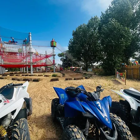 Parque de Campismo Mobil-home 4 Etoiles 201 *